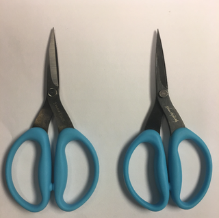 Illustration for article titled There's a Dramatic Beef in the Quilting Community, Over a Pair of Scissors